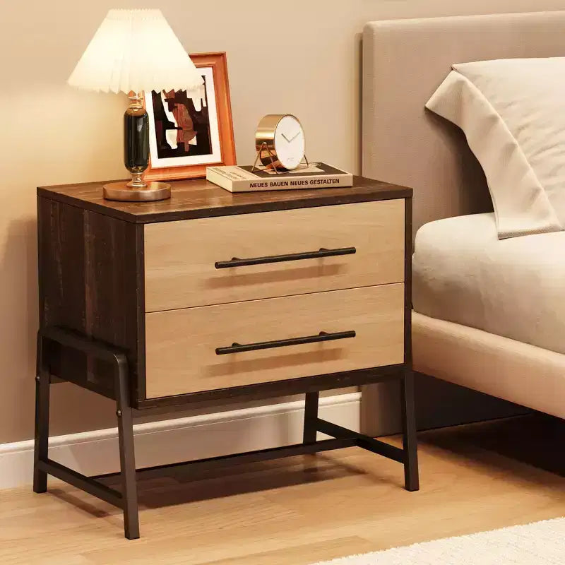 Table de chevet avec tiroirs, table de chevet de 60 cm de large avec rangement, table d'appoint en bois clair avec pieds en métal, table de chevet marron foncé