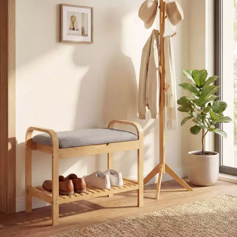 Banc à chaussures en bambou avec assise capitonnée et étagère de rangement